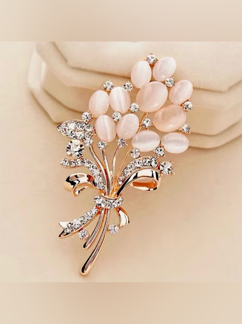 Floral Fashion Brooch Pin Modern New NWT